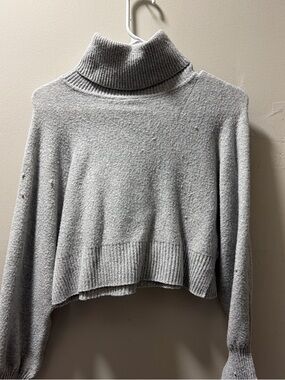 Forever 21 Light Gray Cropped Turtleneck Sweater